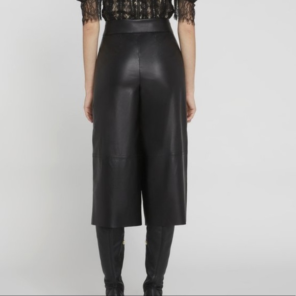 New MSRP $1195 Alice and Olivia Scarlet lamb Leather Gaucho pant - Picture 2 of 16
